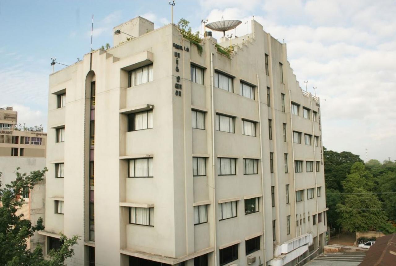 Hotel Park Plaza Maduráj Kültér fotó